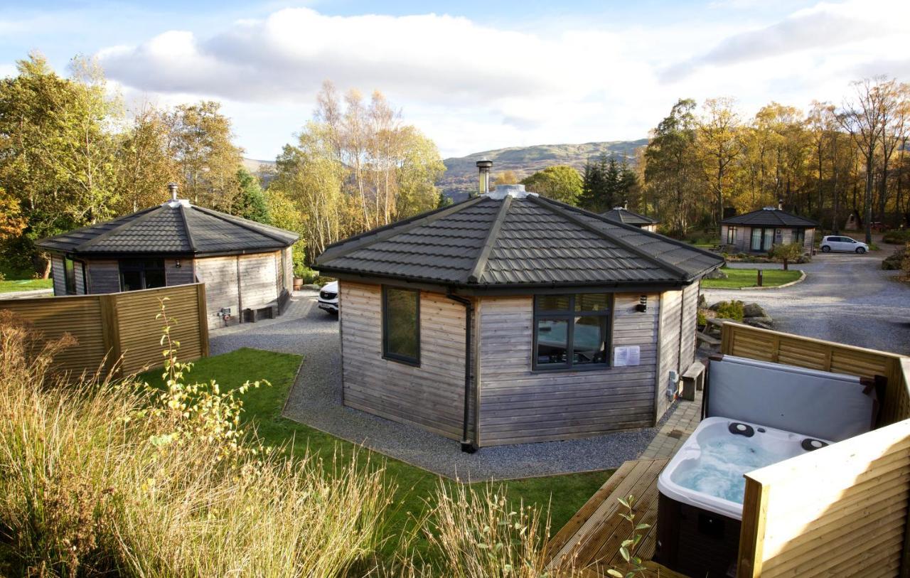 Loch Tay Highland Lodges And Glamping Park Morenish Exterior photo