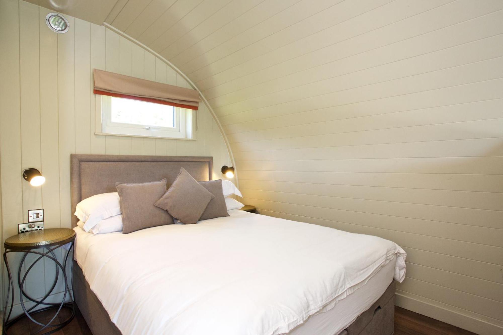 Loch Tay Highland Lodges And Glamping Park Morenish Exterior photo