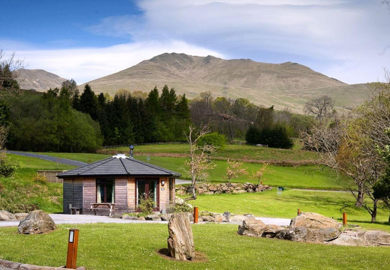 Loch Tay Highland Lodges And Glamping Park Morenish Exterior photo