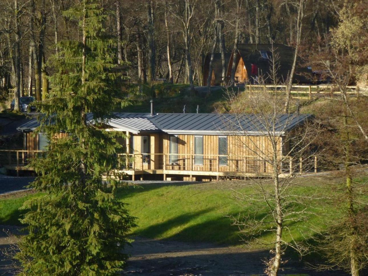 Loch Tay Highland Lodges And Glamping Park Morenish Exterior photo